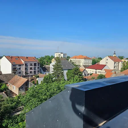 شقة Sky سريمسكا ميتروفيكا