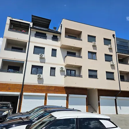 Apartment Sky