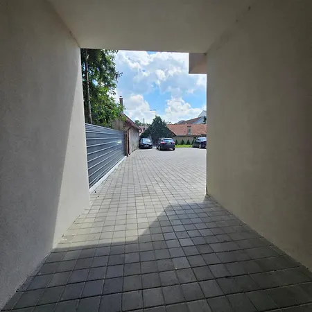 Apartment Sky *